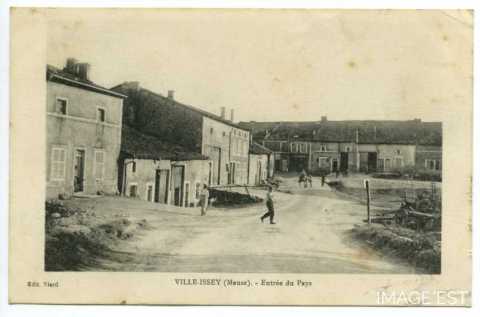 Entrée du village (Ville-Issey)